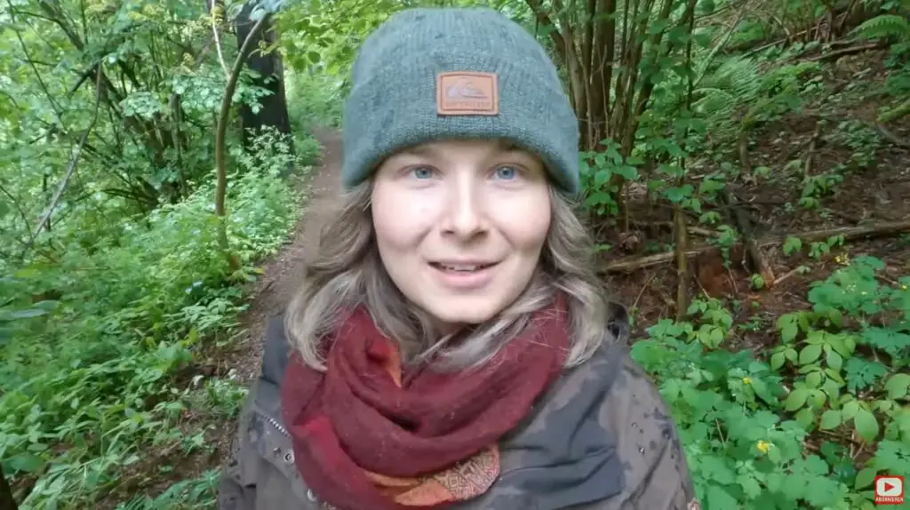 Hannah Assil 7vsWild